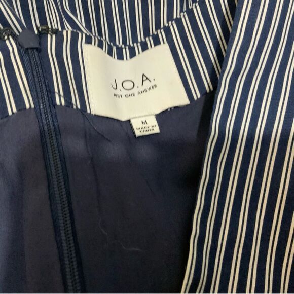 J.O.A Willa Wide Neck Striped Ruched Sleeve Dress size M - Picture 8 of 9